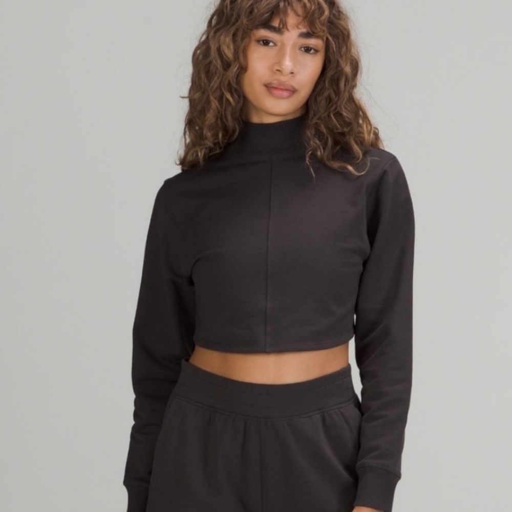 Lululemon LA Reversible Mock Neck
